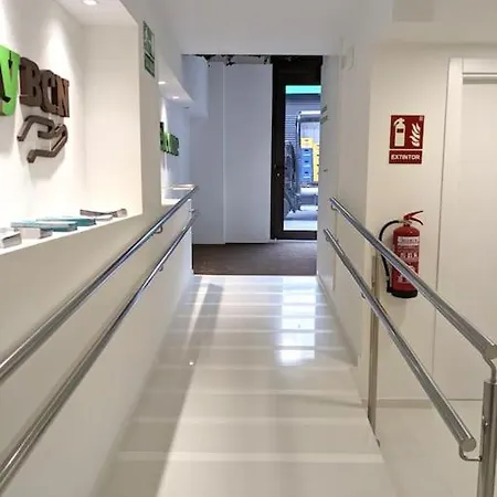Appartement Fira 8 A 1min Del Metro Y Centro 15min
