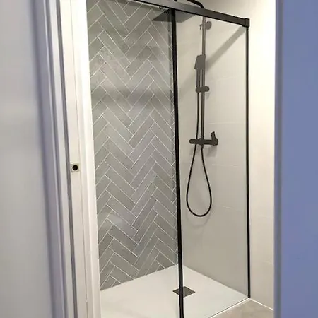 Fira 8 A 1min Del Metro Y Centro 15min Appartement *